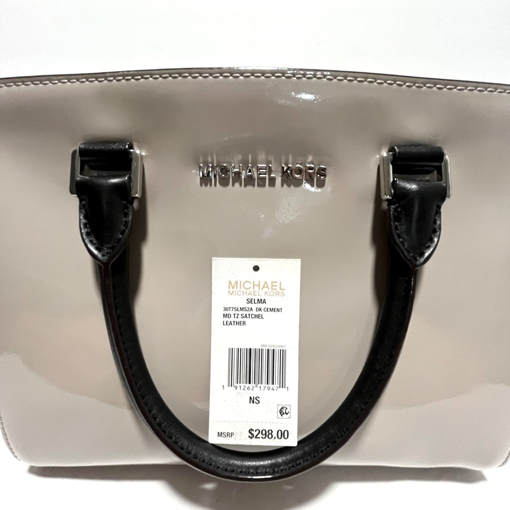 MICHAEL KORS Beige and Black Patent Leather Satchel